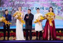 Nhà thiết kế Đỗ Nguyễn tung BST “Đà Lạt bốn mùa hoa” mừng Đại lễ Festival hoa Đà Lạt 2022